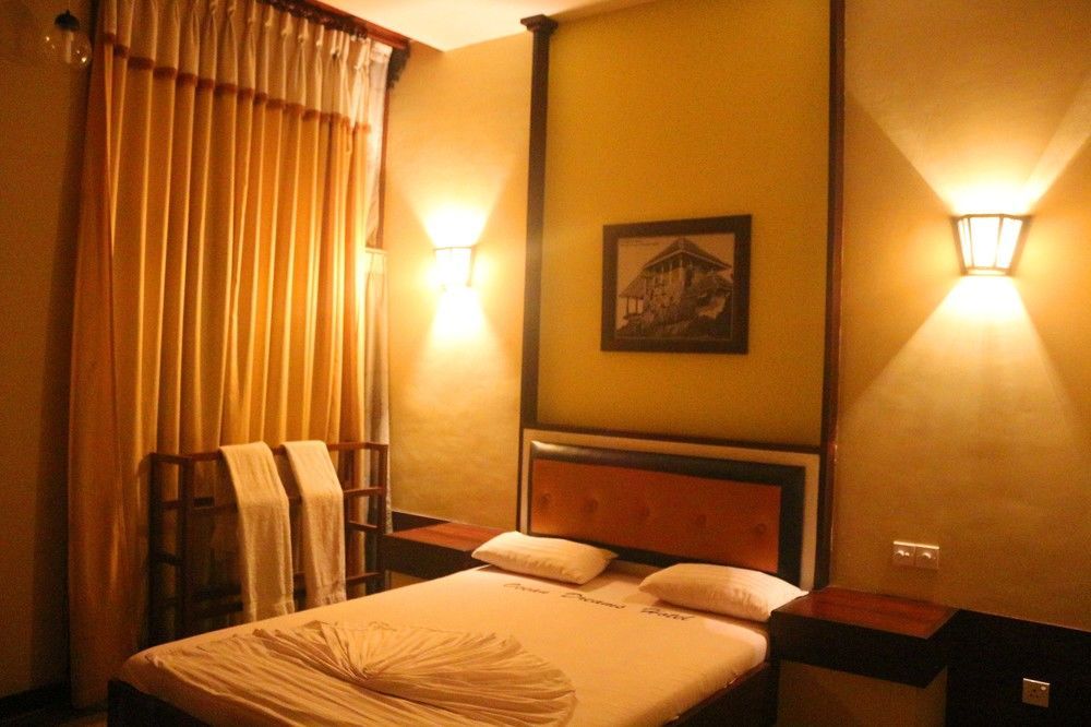 Ocean Dreams Hotel Ahangama Buitenkant foto