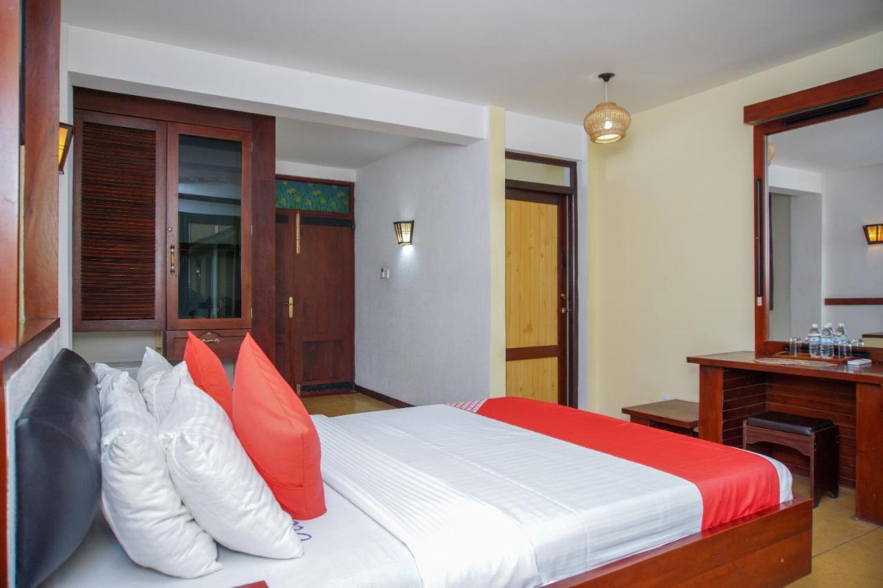 Ocean Dreams Hotel Ahangama Buitenkant foto
